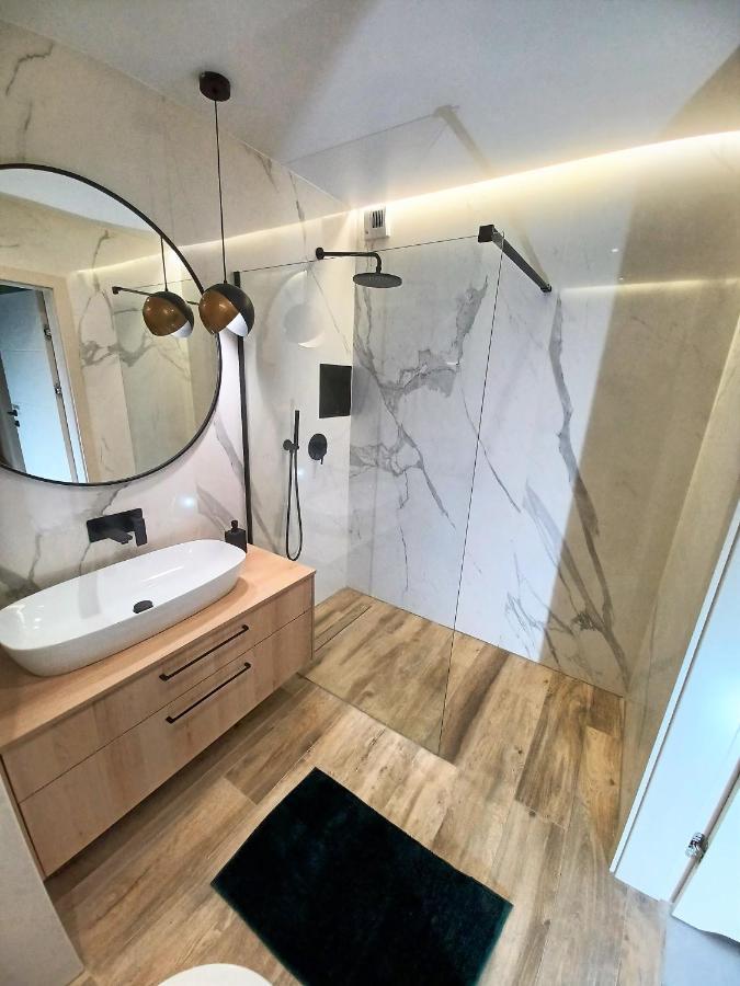 Kima Apartament Bazantow 29 Katowice Eksteriør billede